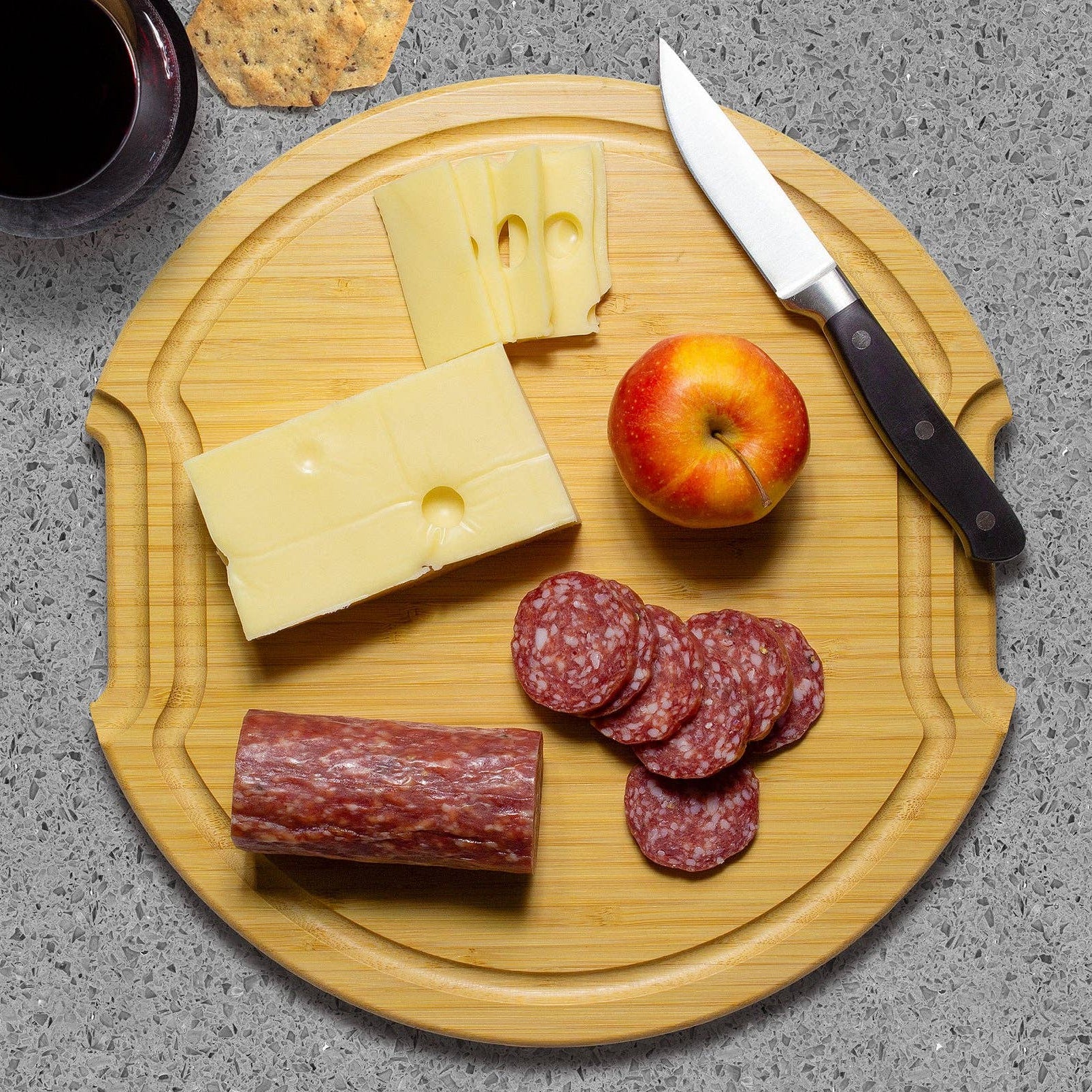 Planche à charcuterie ronde avec couvercle hermétique