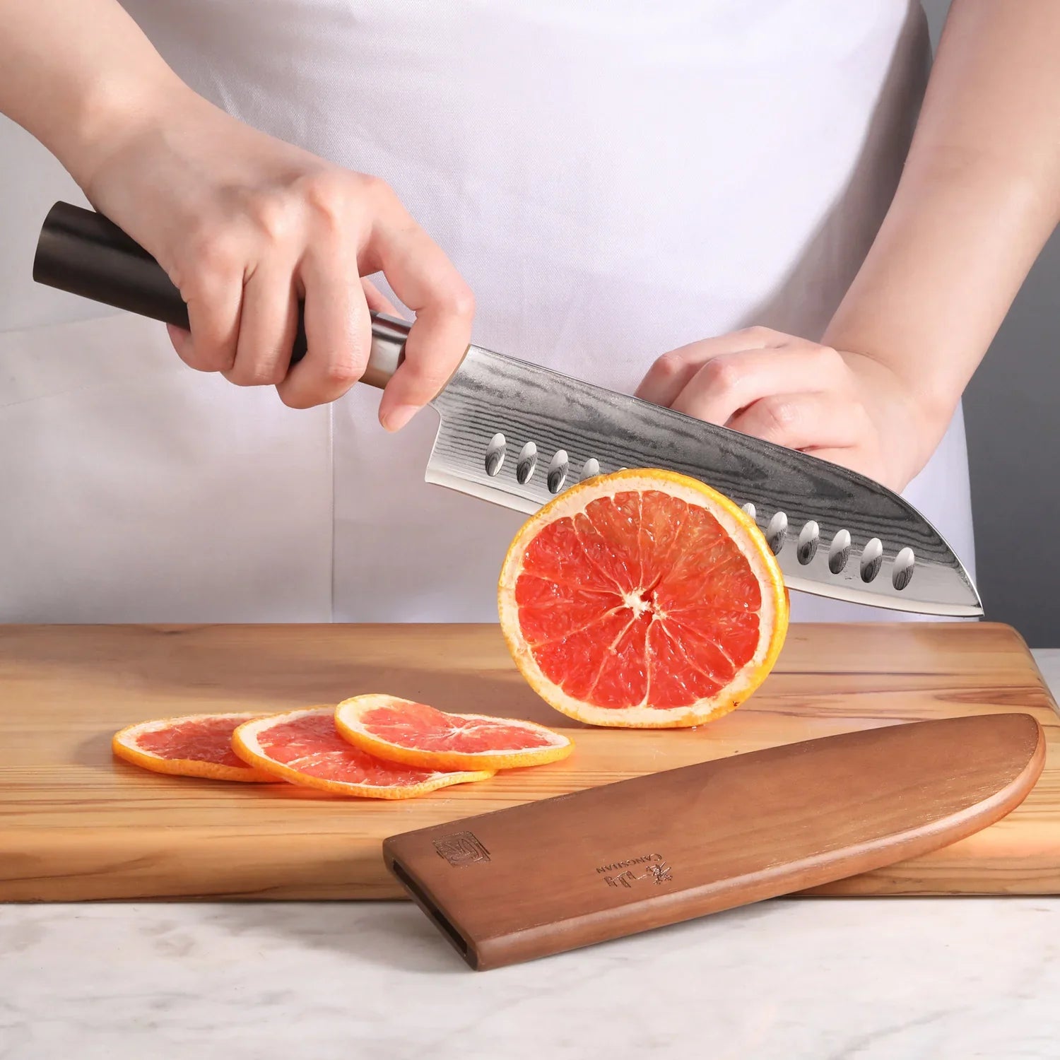 Couteau Santoku 7" avec étui - Acier Damas (Bois noir)